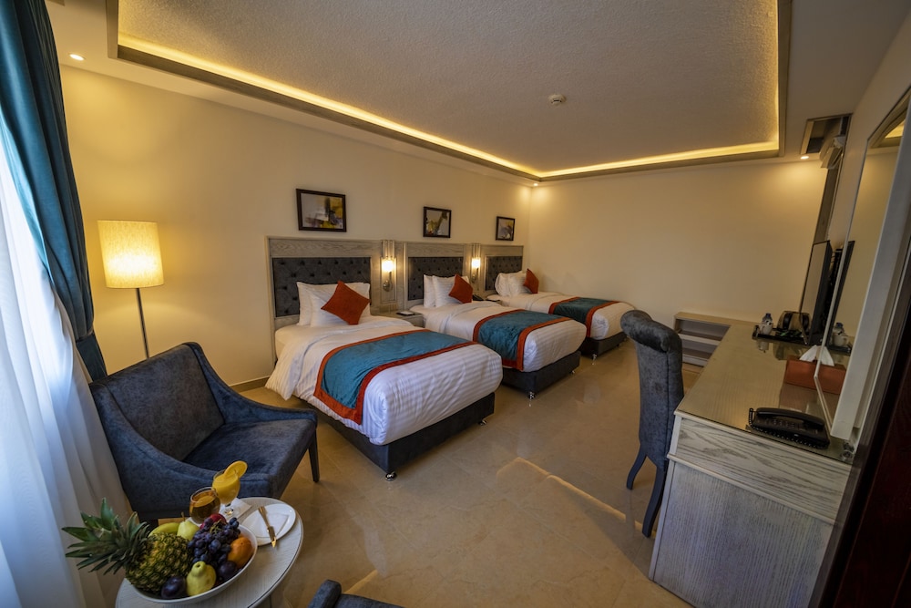 Superior Triple Room photo 1