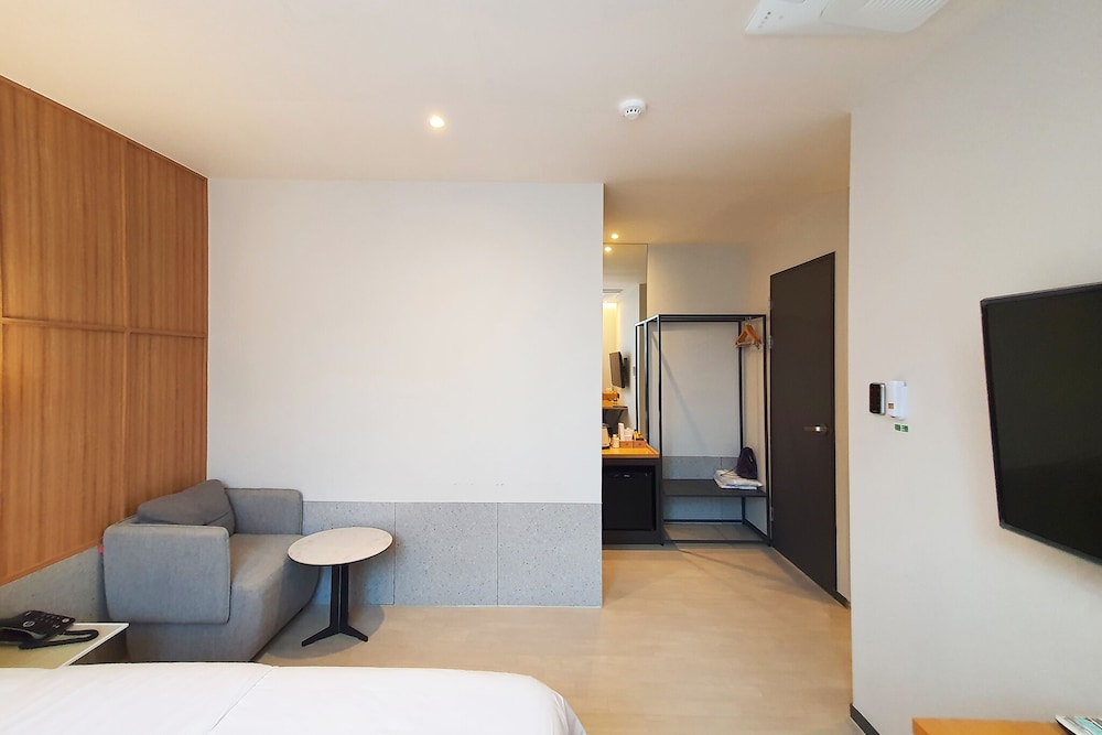 Suite (Double) - Photo 15