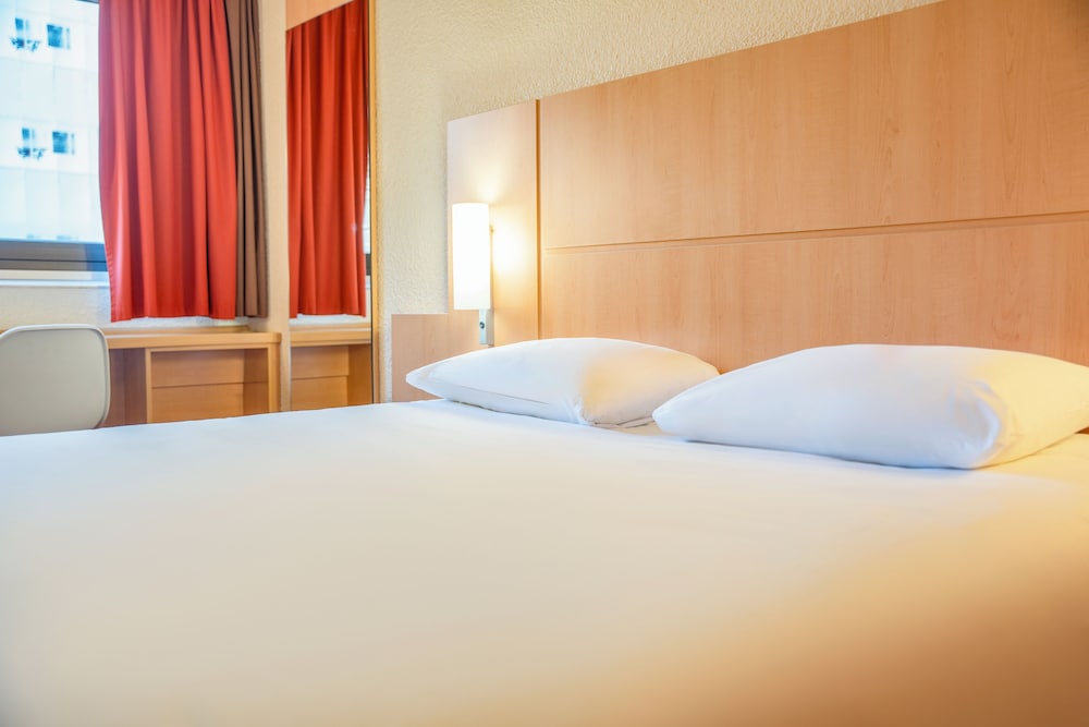 Standard Suite, Multiple Beds, Connecting Rooms photo 3