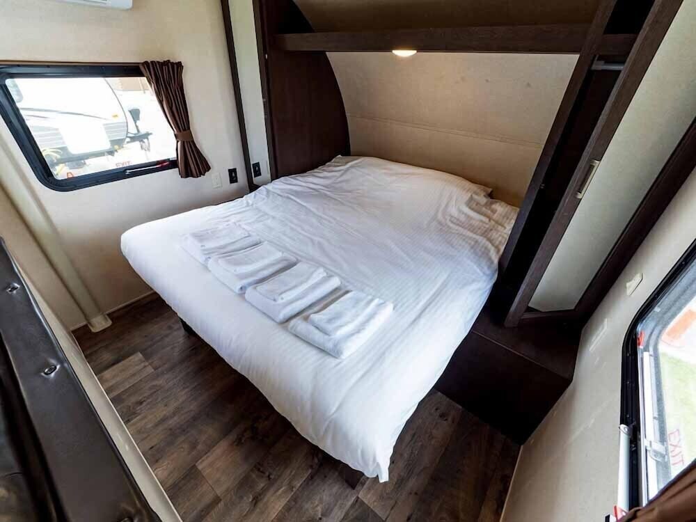 Trailer House - Photo 9