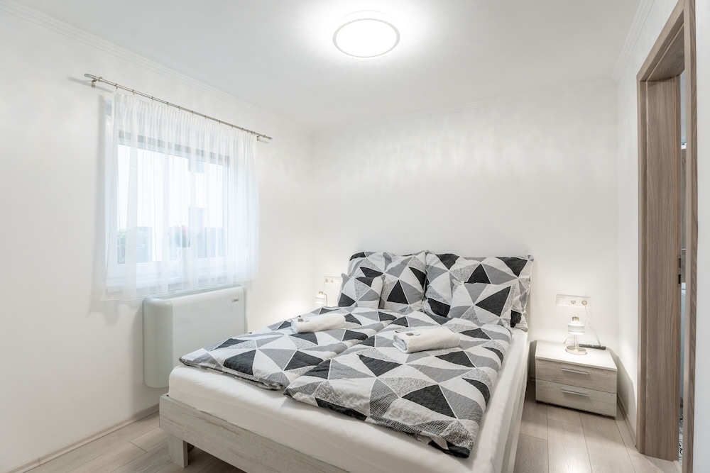 Standard Apartment, 2 Bedrooms, 2 Bathrooms (Peace Apartments 0) photo 2