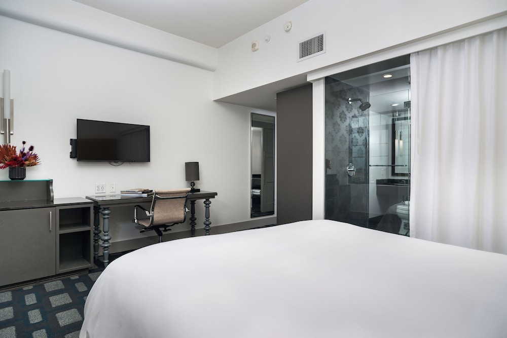 One King Bed (Forty Winks Room) - Photo 1