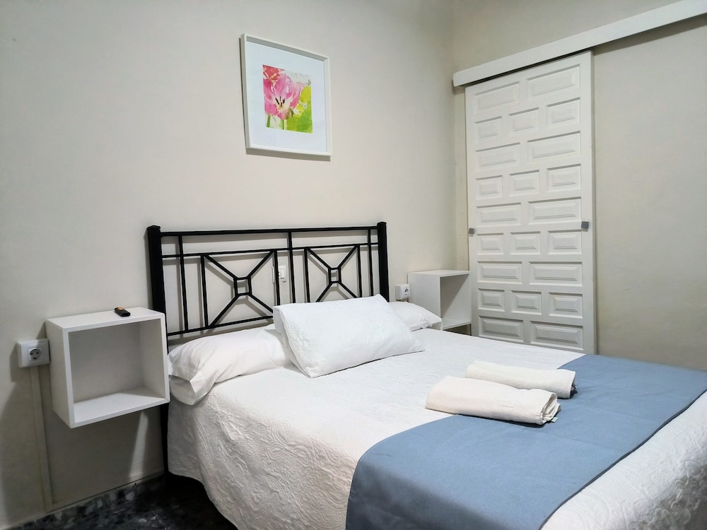 Economy Double Room, 1 Double Bed, Private Bathroom, Ground Floor