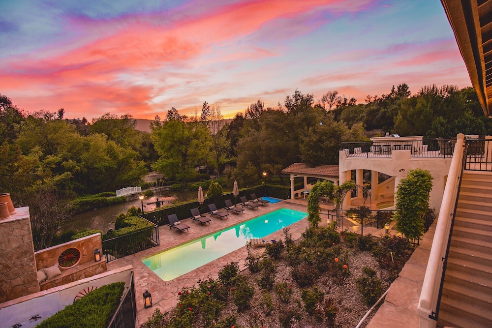 Villa photo 1
