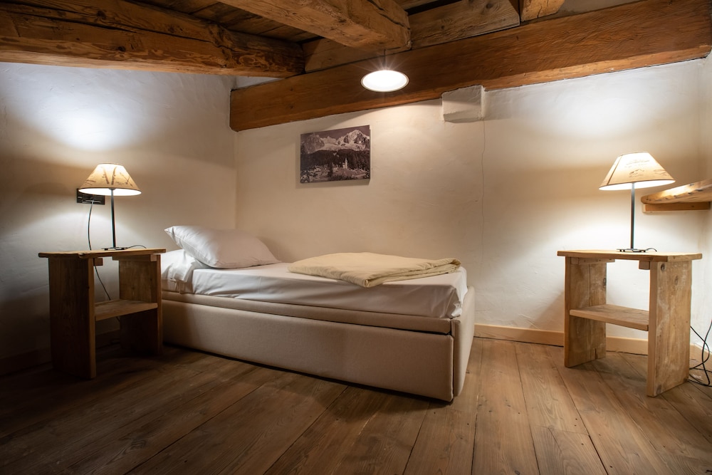 Standard Triple Room - Photo 3