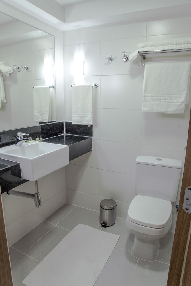 Standard Triple Room, 3 Twin Beds - Photo 5