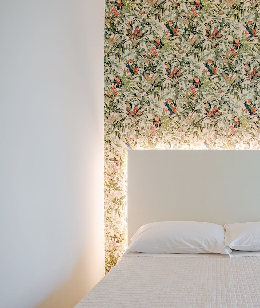 Basic Double Room photo 2