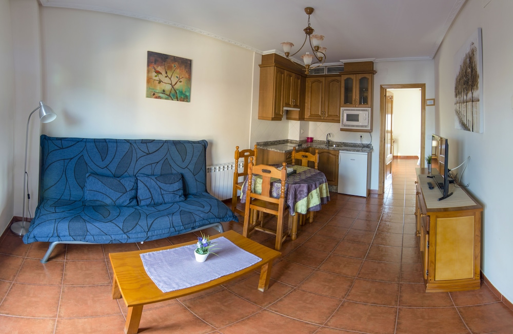Family Apartment, 1 Bedroom, Balcony (3 Pax)