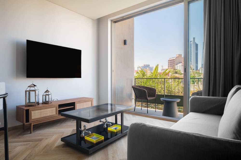 Apartment, Balcony