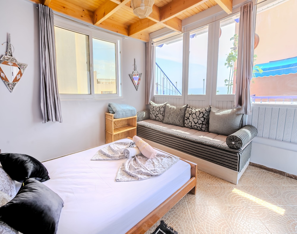 Family Double Room, Private Bathroom, Sea View