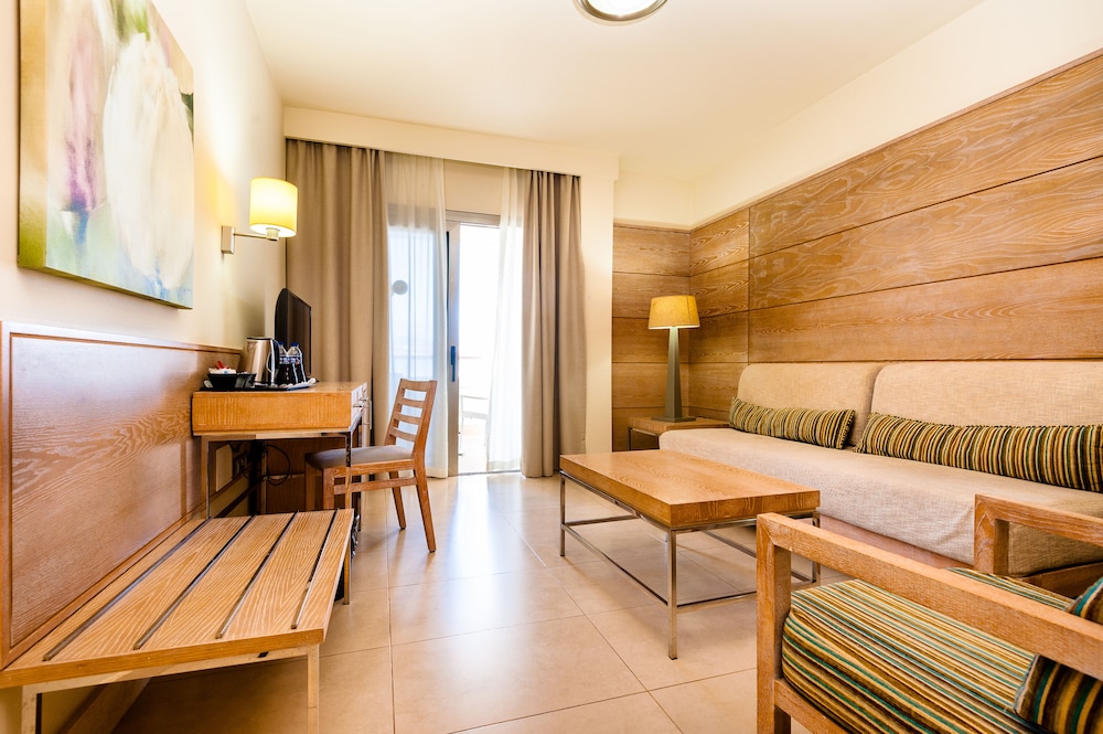 Junior Suite, Balcony, Mountain View (Single Use)