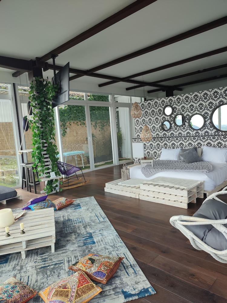 Luxury Suite photo 3