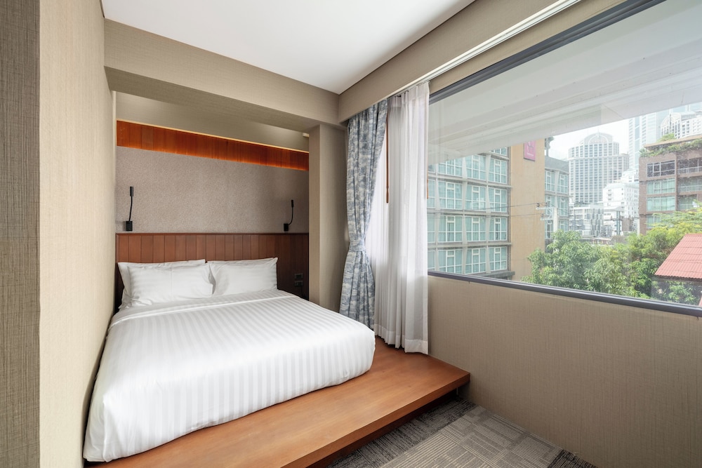 Standard Double Room, City View photo 2