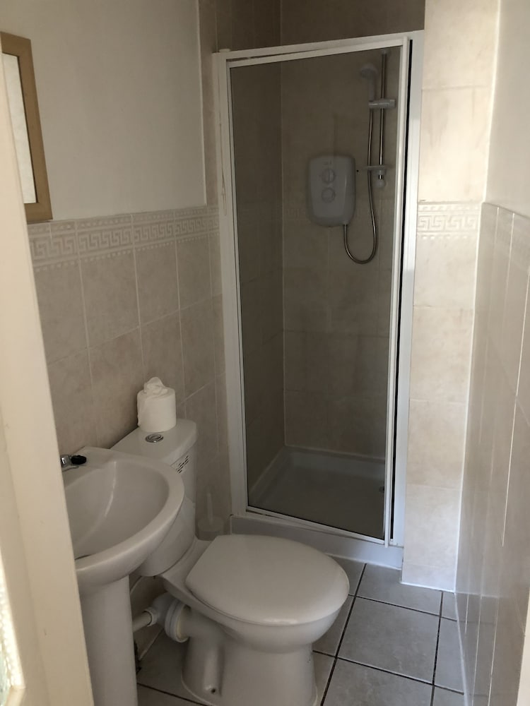 Family Room, Multiple Beds, Non Smoking, Ensuite - Photo 7