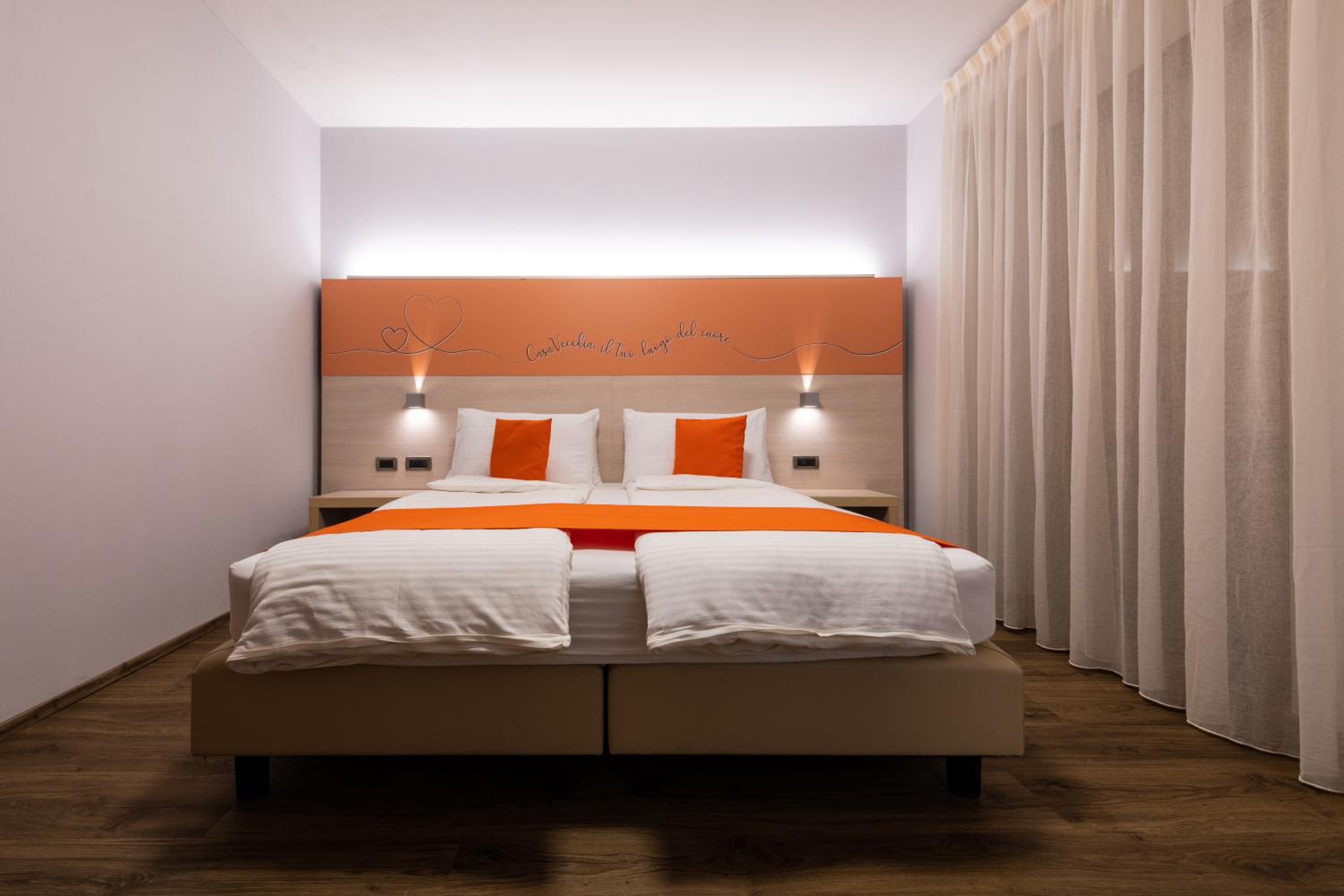 Double Room with Balcony photo 3