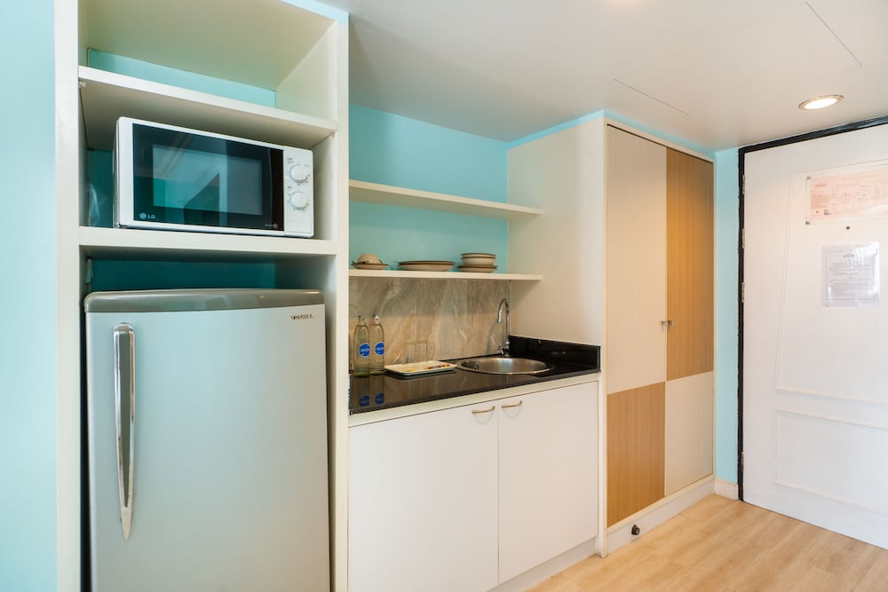 Superior Double Room, Garden View thumbnail 6
