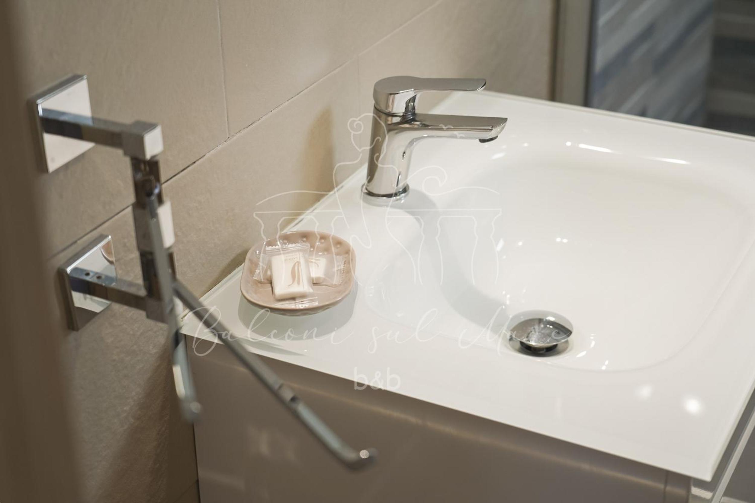 Deluxe Double Room with Spa Bath 