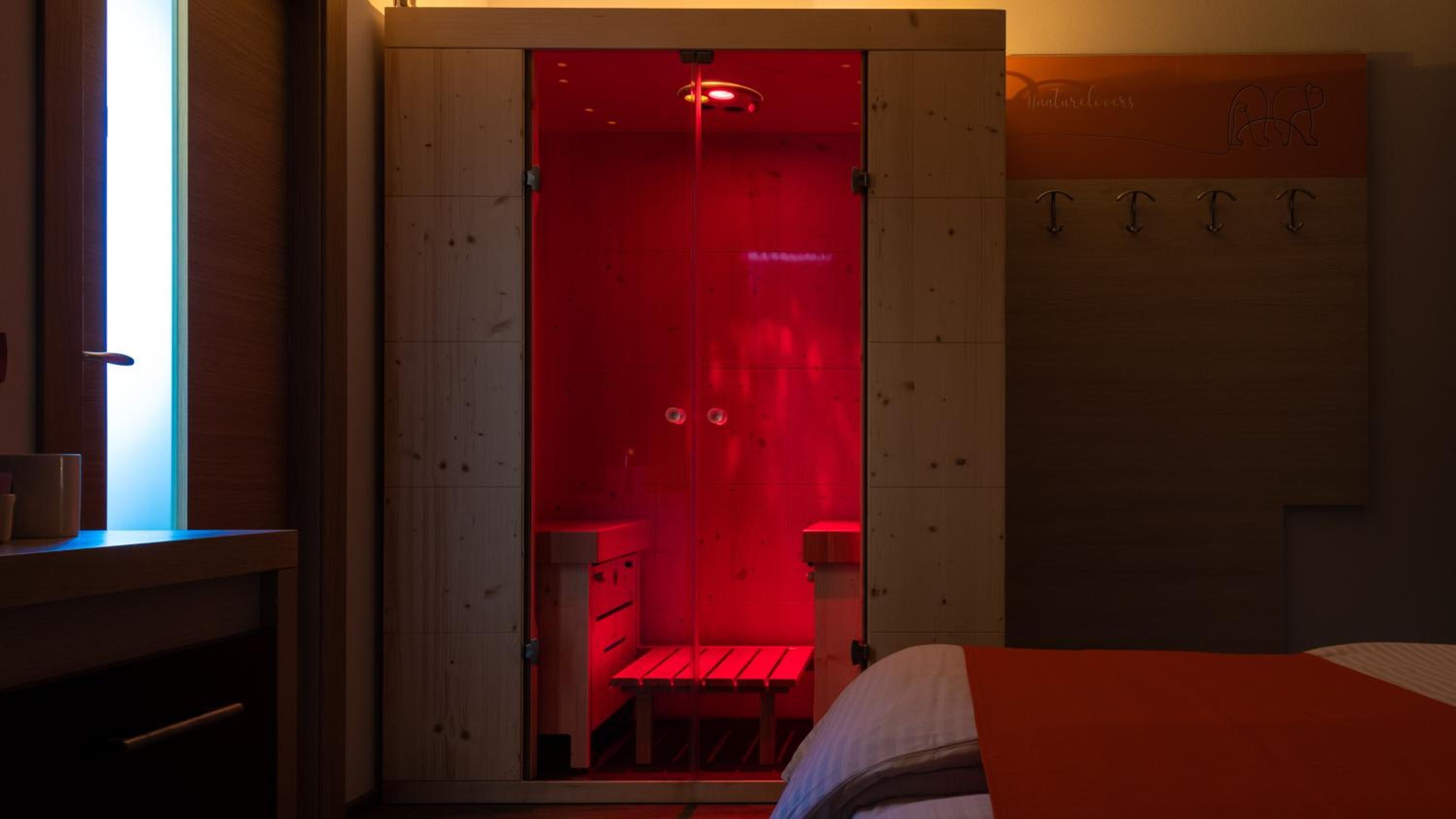 Deluxe Double Room with Balcony photo 1