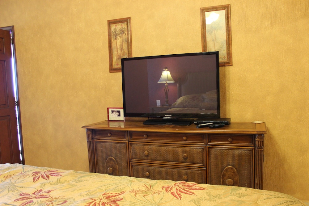 Condo, 2 Bedrooms, Sea View