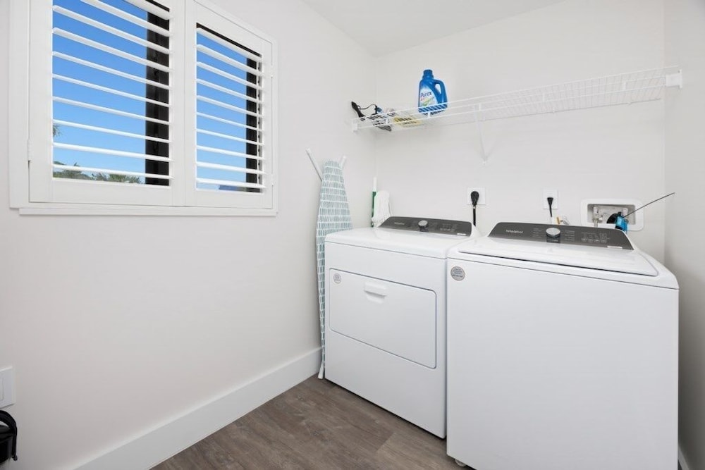 Condo, 2 Bedrooms photo 3