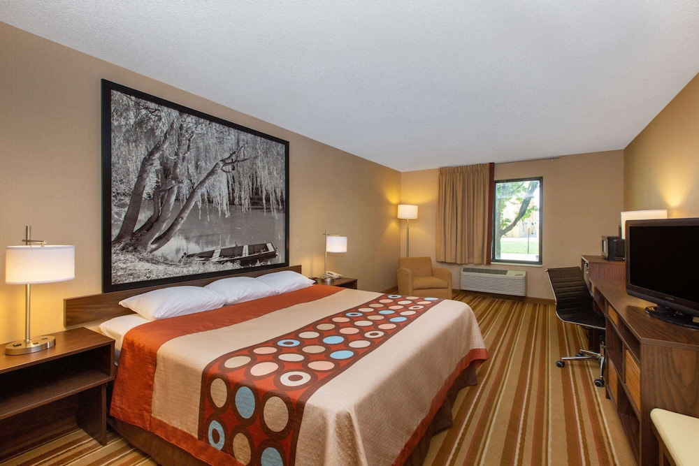 Room, 1 King Bed - Photo 2