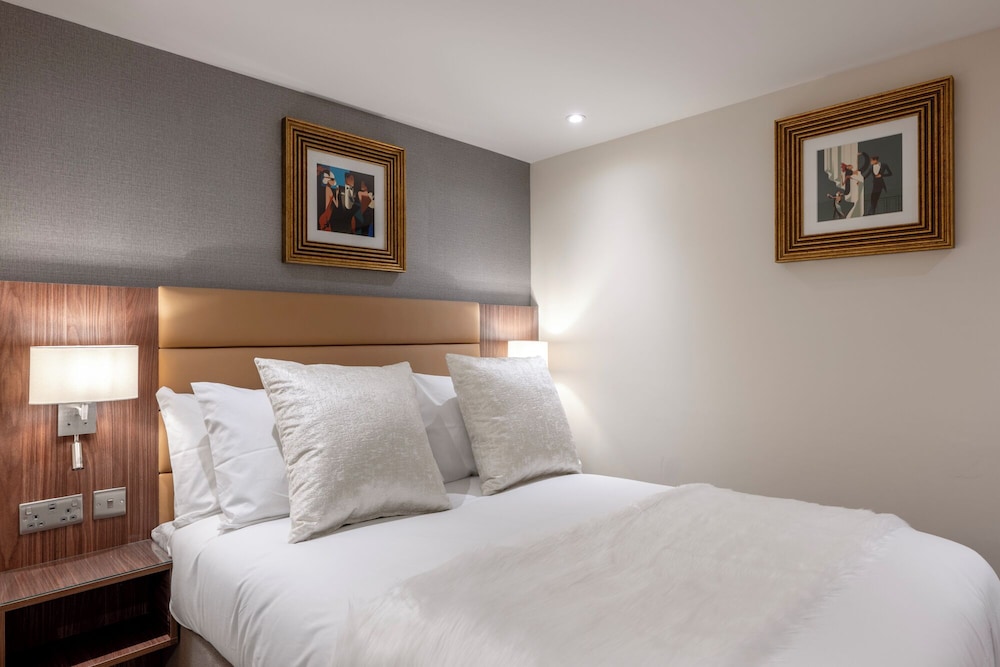 Deluxe Double Room photo 2