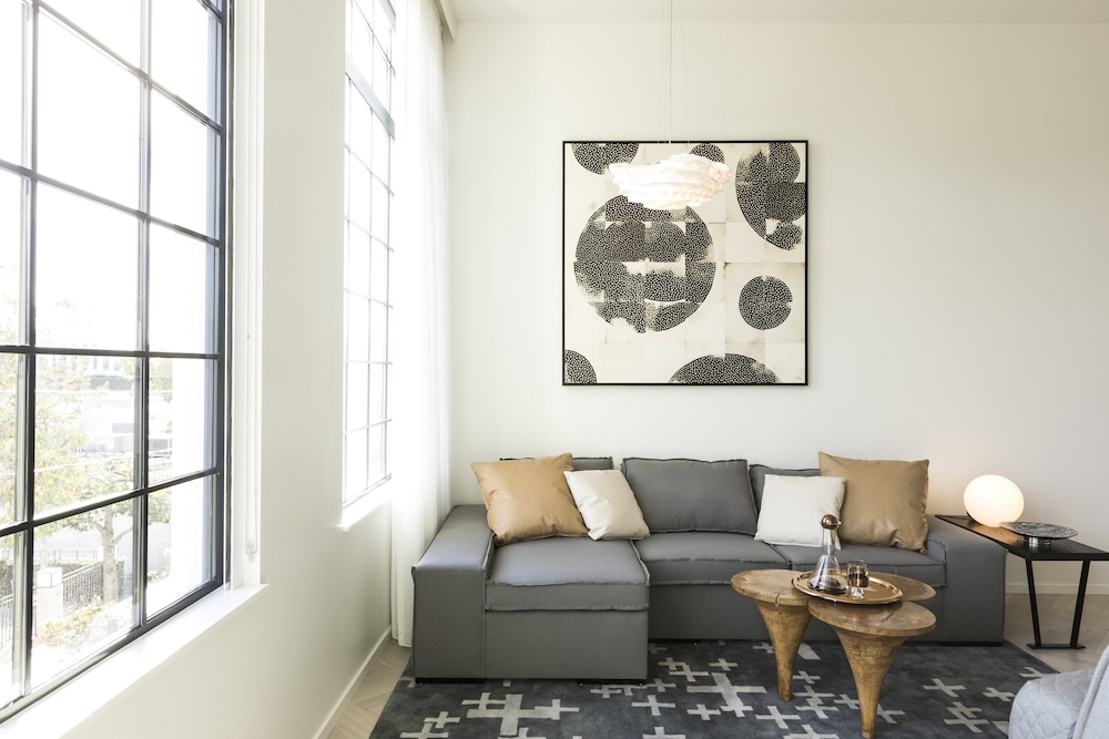 Suite, 1 King Bed (Design)