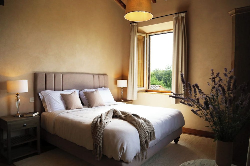 Villa photo 3