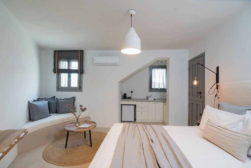 Studio Apartment photo 2