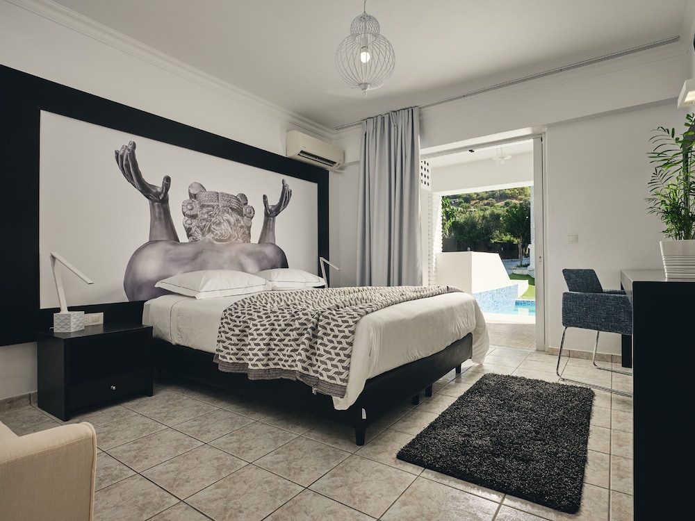 Suite, Private Pool (Master) - Photo 3