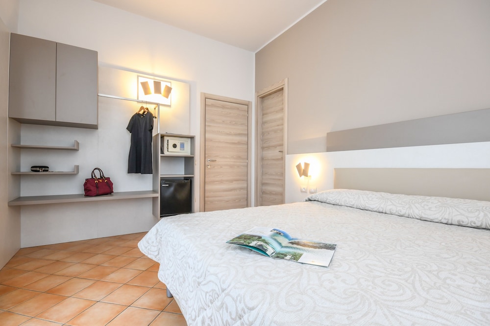 Double Room, 1 Queen Bed - Photo 16