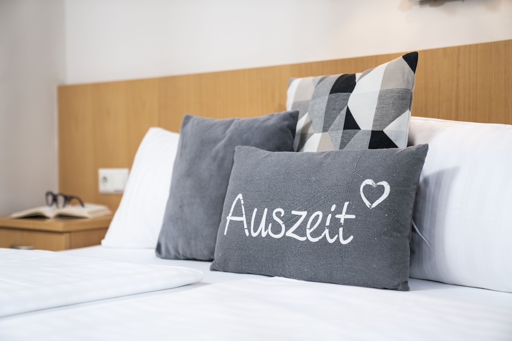 Standard Double Room - Photo 2