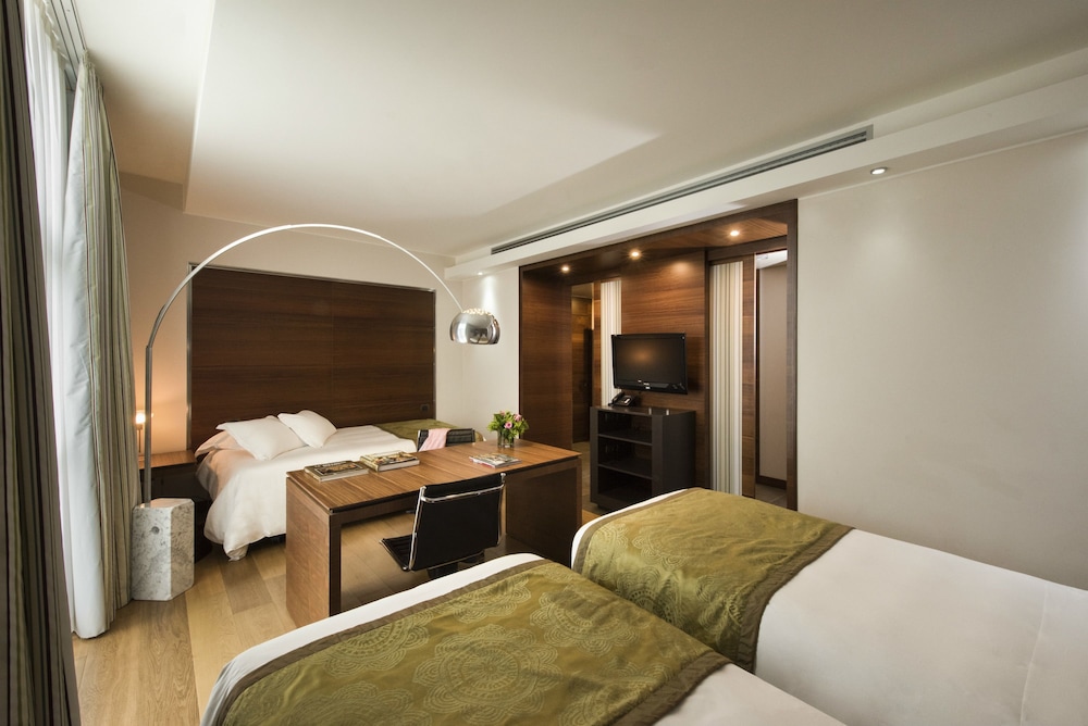Family Room, Multiple Beds, Connecting Rooms - Photo 3