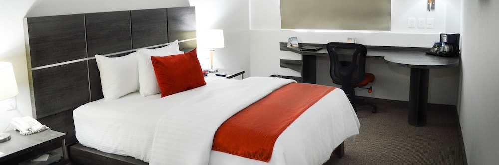 Standard Room, 1 Queen Bed, Non Smoking