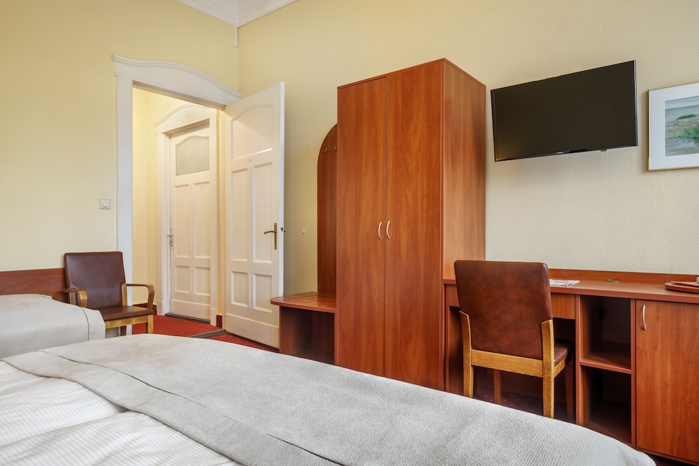 Family Quadruple Room