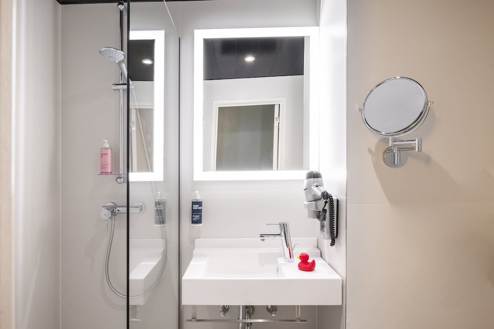 Superior Room - Photo 5