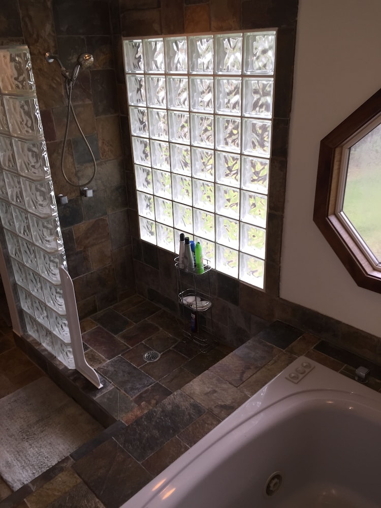 Luxury Studio Suite, 1 Bedroom, Jetted Tub, Garden View (Ohia Ranch Retreat) photo 3