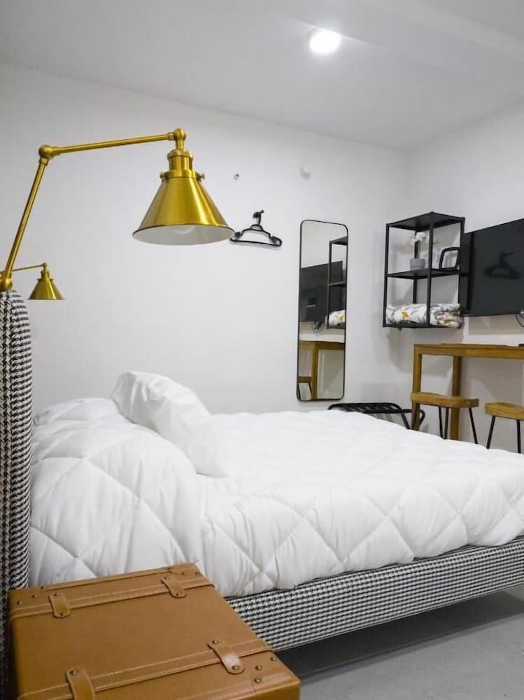 Basic Apartment photo 3