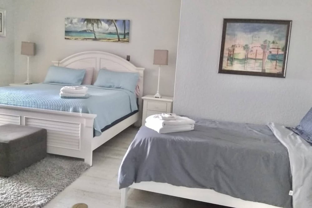 Condo (Southwind 6)