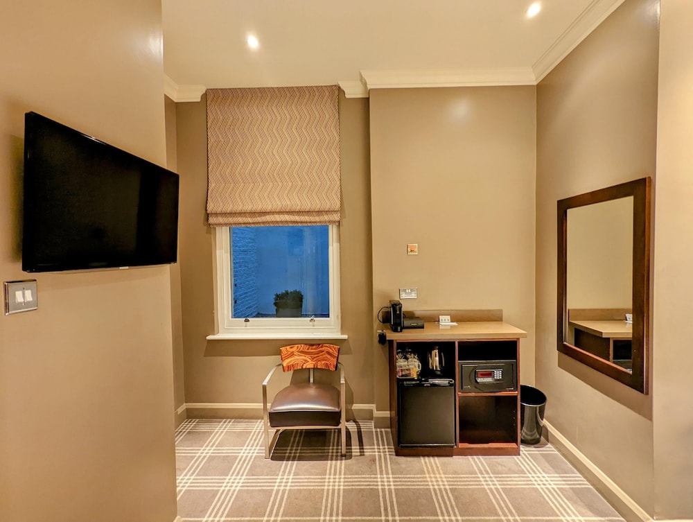 Standard Room photo 2