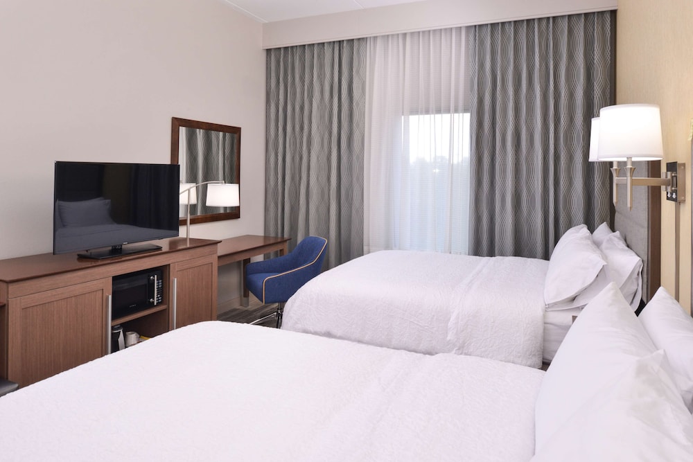 Room, 2 Queen Beds, Non Smoking, Refrigerator & Microwave - Photo 3