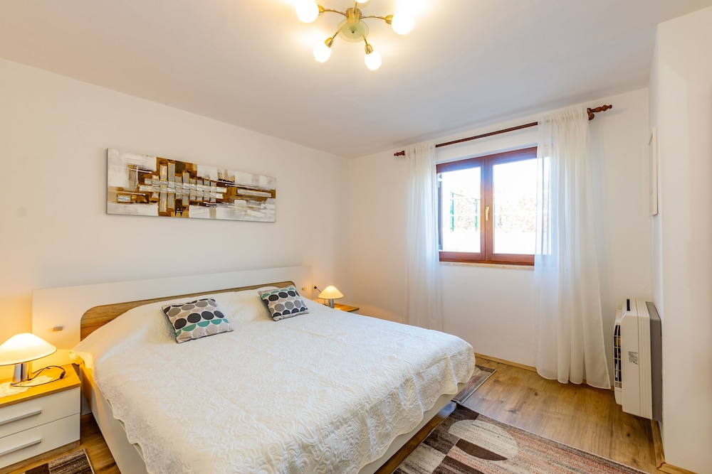House, 2 Bedrooms