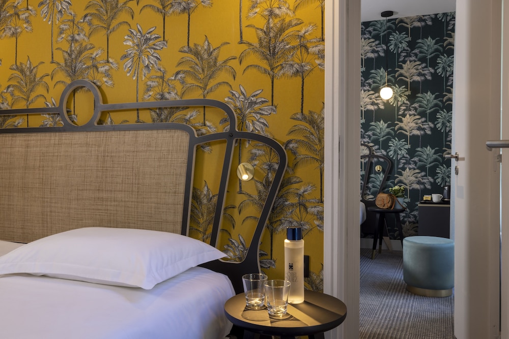 Superior Double Room, 2 Queen Beds photo 2