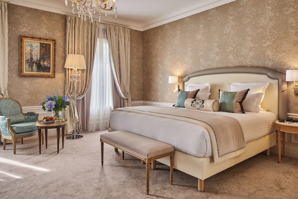 Prestige Suite