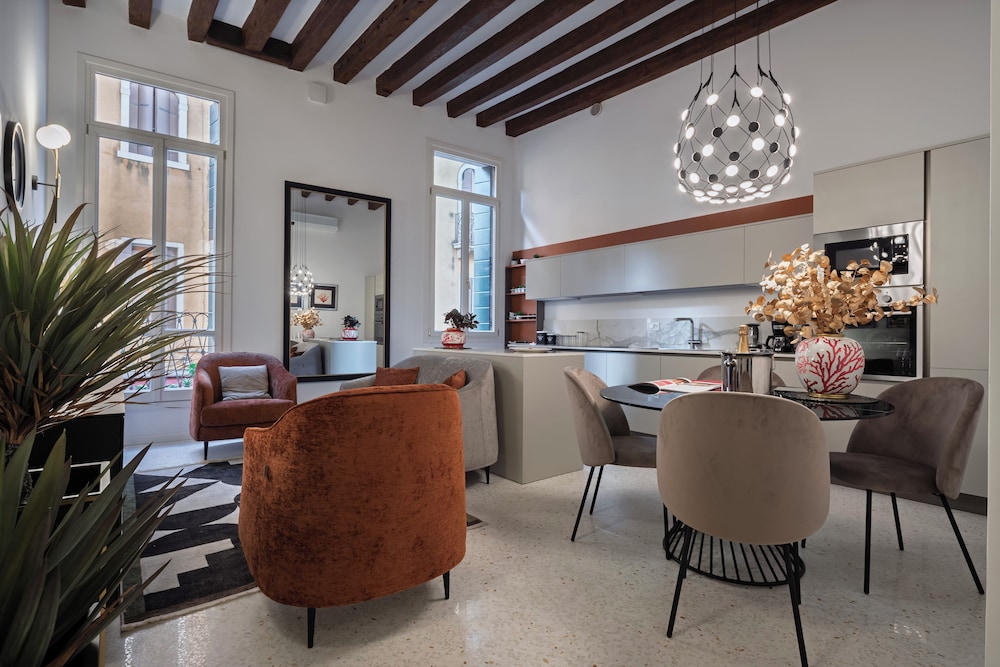 Luxury Apartment photo 1