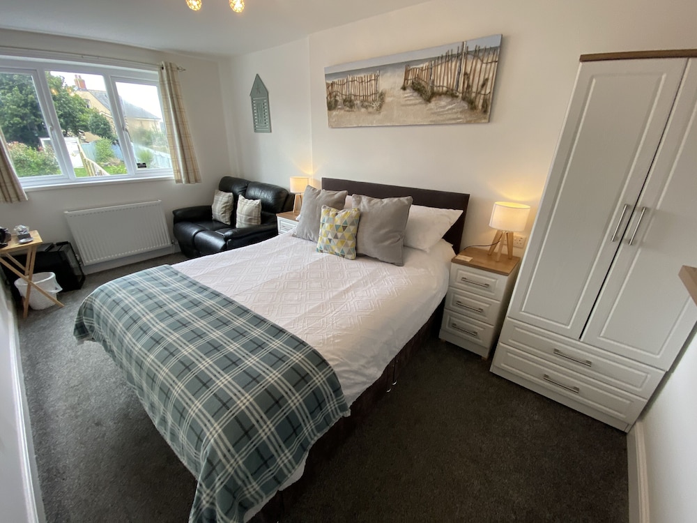Classic Double Room, 1 King Bed, Garden View photo 2