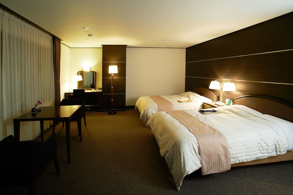 Deluxe Twin Room, Non Smoking【Half Board】 photo 2