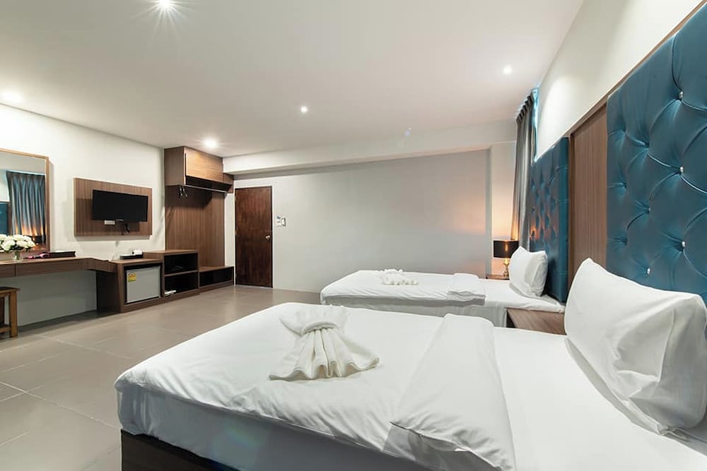 Standard Twin Room photo 2
