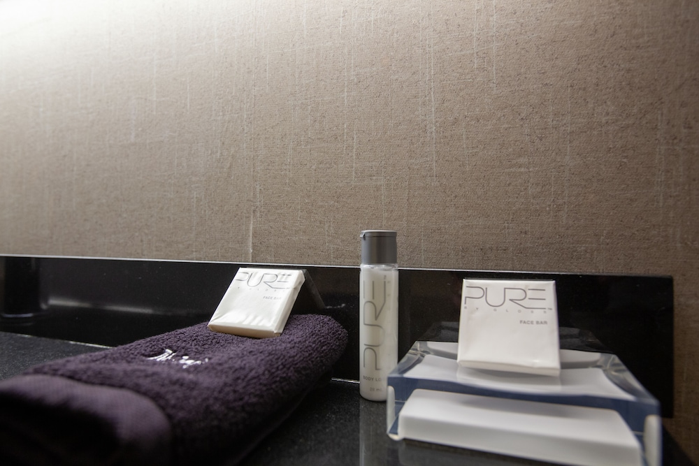 Suite, Multiple Beds, Non Smoking - Photo 8