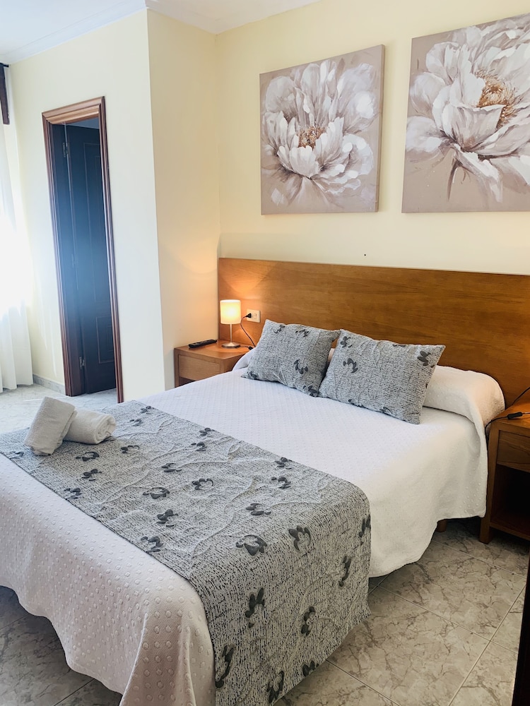 Double or Twin Room photo 3